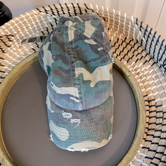 K Bethos Vintage distressed Camo hat, EUC with no defects, no stains - Picture 6 of 6